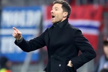 Bayern Múnich y Bayer Leverkusen niegan negociaciones por Xabi Alonso