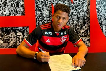 Ya es oficial: Adriano Neciosup llega a Flamengo en condición de préstamo