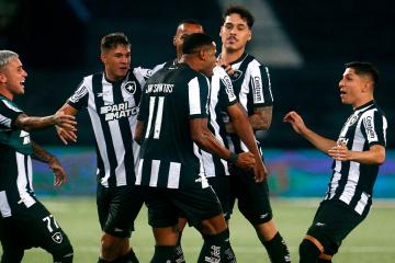 Ojo, Universitario: Botafogo goleó 5-1 a Juventude en el Brasileirao
