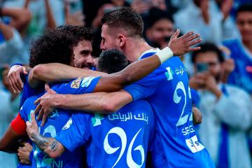 Al Hilal remontó y sigue encaminado al título