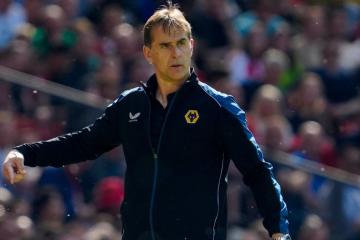 Hinchas del Milan frenan llegada de Lopetegui