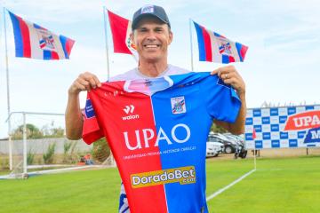 (FOTOS) Milton Mendes llegó a Trujillo y tuvo su primera práctica con Carlos Mannucci