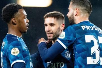 Con López en el banco de suplentes, Feyenoord venció a G. A Eagles por la Eredivisie