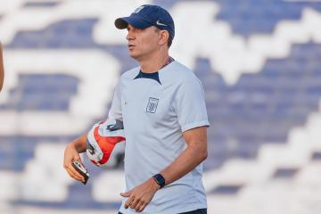 DT de Alianza Lima minimizó declaraciones de chileno Arturo Vidal