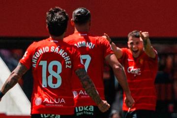 Mallorca venció a Las Palmas y automáticamente mandó al descenso a Granada
