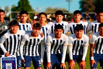 Alianza Lima Sub 17 y su premio que se llevó del torneo 'Canteras de América'