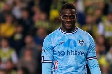 Mario Balotelli mostró su deseo por jugar en Boca Juniors