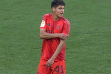 ¡Estreno peruano en el Bayern! Matteo Pérez debutó con club alemán