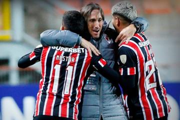 San Paulo ganó en Chile y avanzó a octavos de final