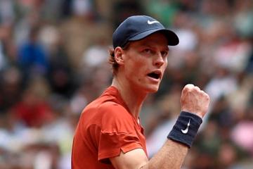 Jannik Sinner derrotó al búlgaro Dimitrov y clasificó a 'semis' de Roland Garros