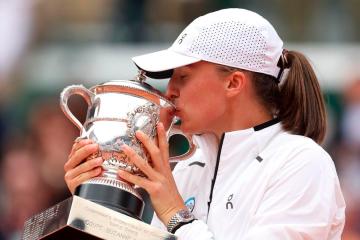Iga Swiatek venció a la italiana Paolini y se convirtió en tricampeona de Roland Garros