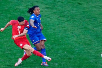 (FOTOS) Francia empató con Polonia y quedó segundo en el grupo D de la Euro
