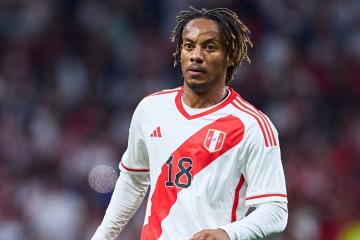 André Carrillo cumplió 100 partidos con la selección peruana