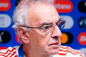 Fossati: "Veremos cómo está hoy Advíncila, por ahora nadie está descartado para mañana"