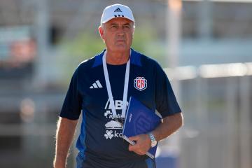 DT de Costa Rica: “Quisiera ver cuántos entrenadores se animan a jugarle a Brasil con ocho Sub 23”