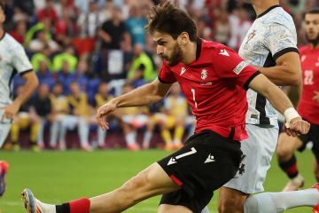 Kvaratskhelia: “Trajimos gloria a nuestro país, hicimos historia”