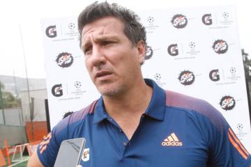 Maestri: "Falta encontrar al equipo base, al equipo que sostenga la idea del técnico"