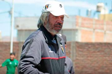 Valencia: "Afrontaremos el Clausura con el mismo plantel, no habrá refuerzos"