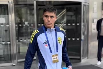 Matteo Pérez se quedó en el banco en caída de Suecia
