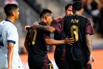 Flores: "Este sistema es el que usamos ahora y hay que adaptarnos, tenemos jugadores para que funcione"