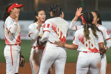 ¡Con pie derecho! Perú venció a Guatemala en inicio del Sudamericano de softbol femenino