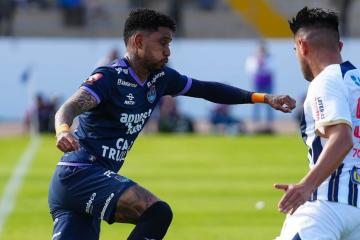 Rodríguez: "Es penal, hubo contacto, Campos lo sabe"