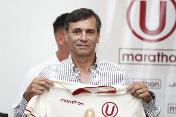 Bustos: "Estoy muy contento con el plantel que tengo, estoy en un club hermoso"