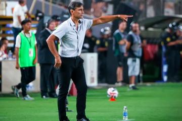 Bustos: “Hicimos el gol que nos anulan por mancha”