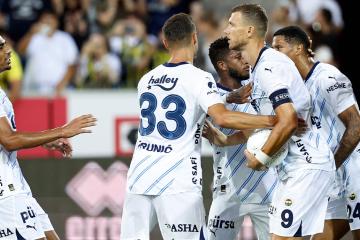 Fenerbahce de Mourinho debutó con victoria en la Copa de Europa