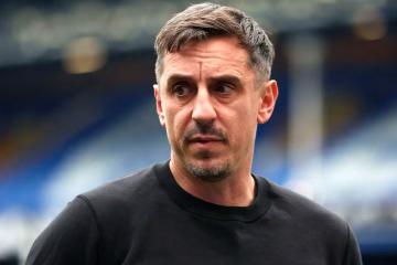 Neville: “Tuvimos la suerte de superar a Eslovaquia y tuvimos suerte en el grupo”