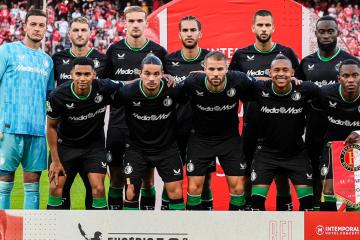 Con López de titular, Feyenoord cayó goleado ante Benfica en amistoso