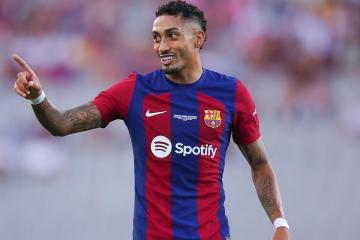 Raphinha podría salir del Barcelona