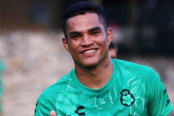 Santamaría debutó con la camiseta de Santos Laguna