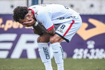 Santos se impuso por 3-2 ante San Martín