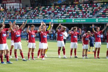 Sonne se estrenó en la temporada 2024-25 en triunfo del Silkeborg