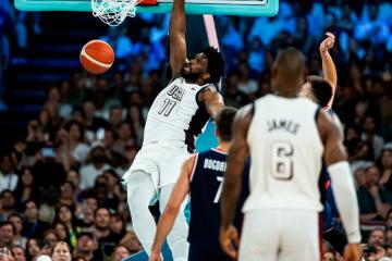 ¡Partidazo! Estados Unidos eliminó a Serbia y jugará la final de básquet en París 2024