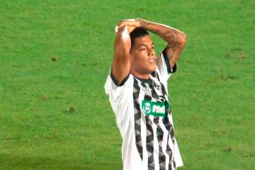 Partizán, con Grimaldo, fue eliminado de la Conference League