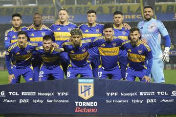 Advíncula fue titular en la victoria de Boca Juniors frente a Rosario Central