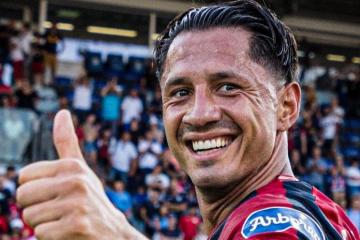 Lapadula ingresó en triunfo de Cagliari en la Copa Italia