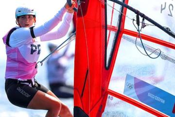 María Belén Bazzo clasificó a cuartos de final del Windsurf Femenina en Vela