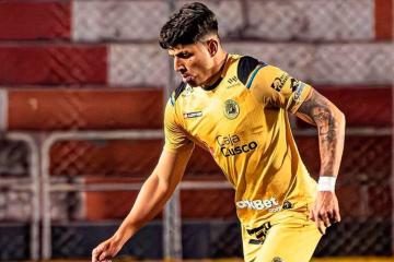 Defensor de Cusco FC, Rubén Ramírez, fue convocado por Venezuela