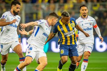 Rosario Central no pudo sacar ventaja de local ante Fortaleza por la Sudamericana