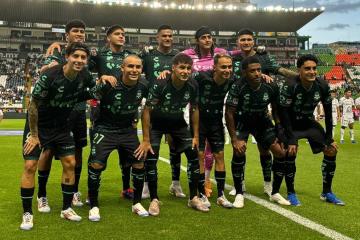 Con Santamaría de titular, Santos Laguna empató de visita