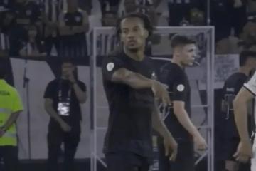 Carrillo debutó en derrota de Corinthians