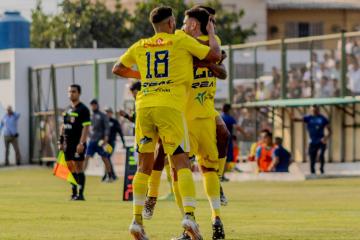 Juan Pablo II se impuso a Cantolao y llegó a la cima del Grupo B de la Liga 2