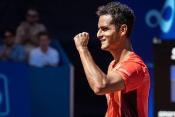 Juan Pablo Varillas debutó con victoria en el Challenger de Génova