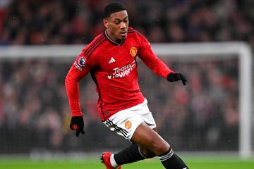 Flamengo negocia con Anthony Martial para reemplazar a Pedro