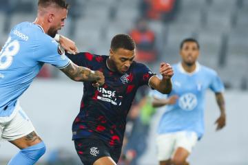 Peña fue titular en derrota del Malmö en la Europa League