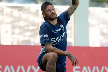 Neymar necesitará dos meses más para recuperarse de su lesión