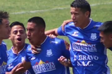 Santos se impuso por 3-2 ante Alianza Universidad